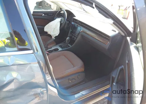 2020 Volkswagen Passat 2.0T Sel из США, поврежденный, VIN 1VWCA7A39LC026057